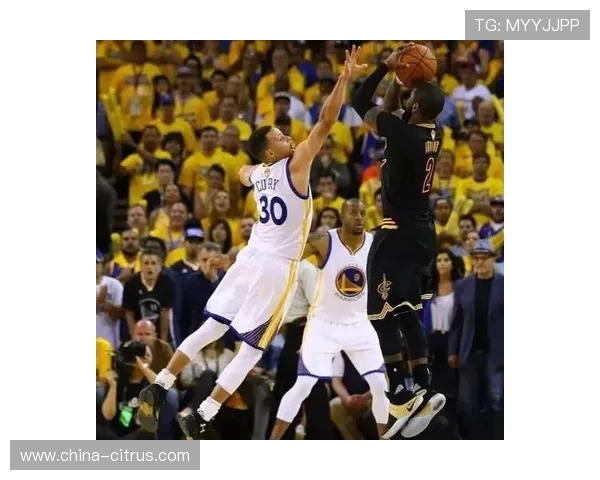 库里专访解析全队情绪管理与穿欧文签名鞋的真实感受赛场心态分享